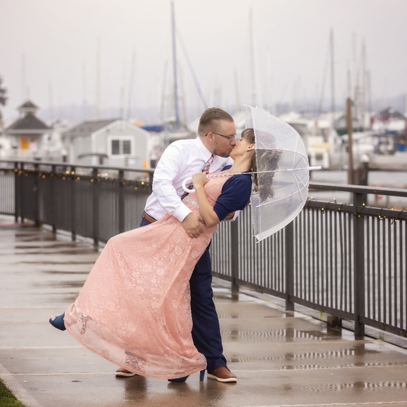 Meet your Posher, Roxayne - Picture 1 of 1